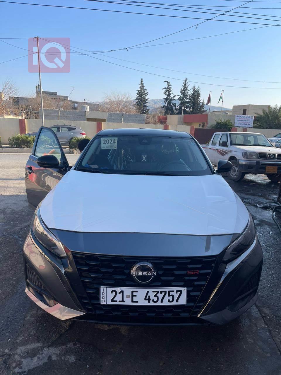 نيسان ألتيما